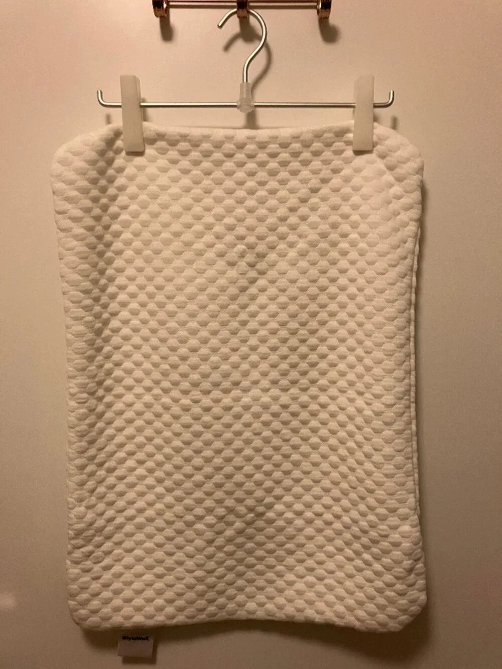 StyleWell Bamboo Blend Pillow Cover Standard Dust Mite Barrier Like New